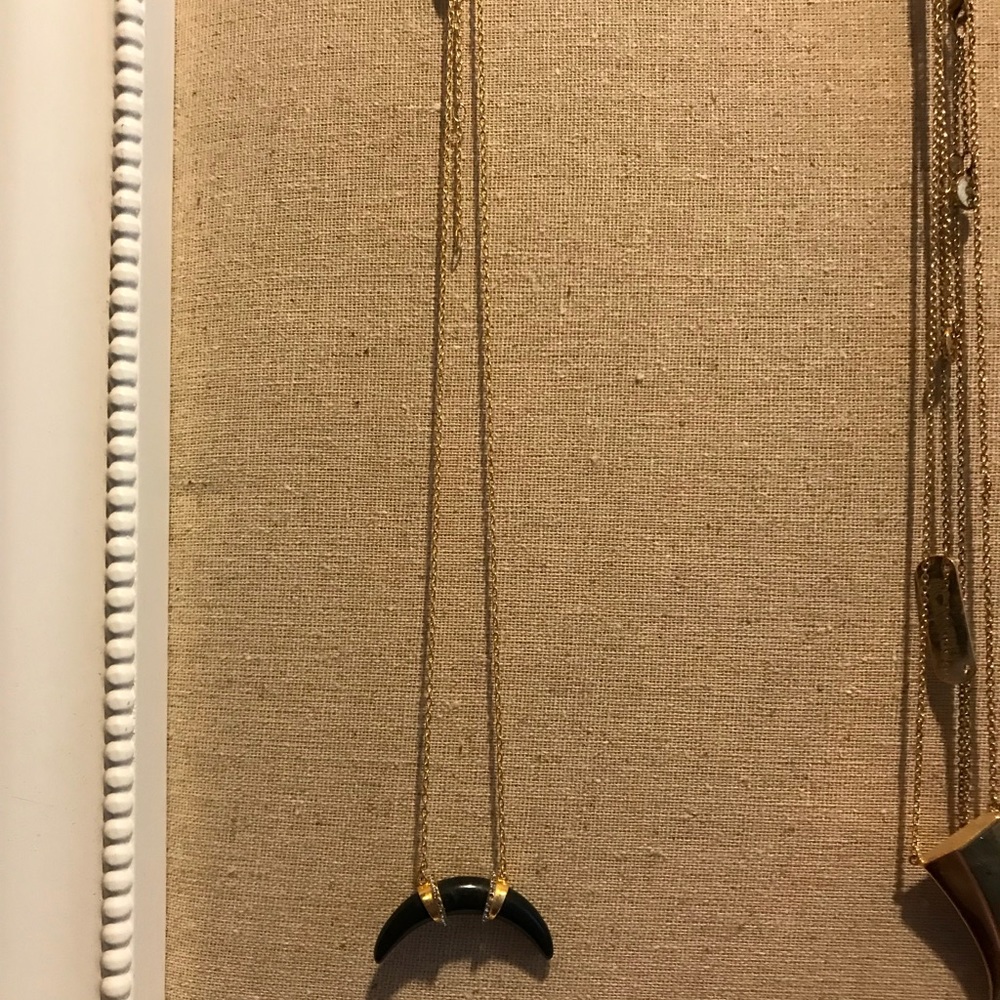 Adjustable Stella and Dot sample necklace!